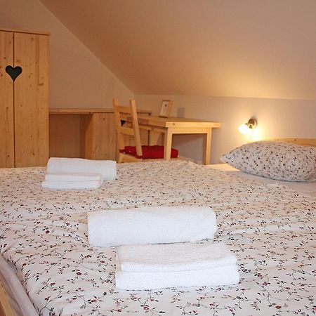 Apartments And Rooms Cerkovnik Бохин Екстериор снимка