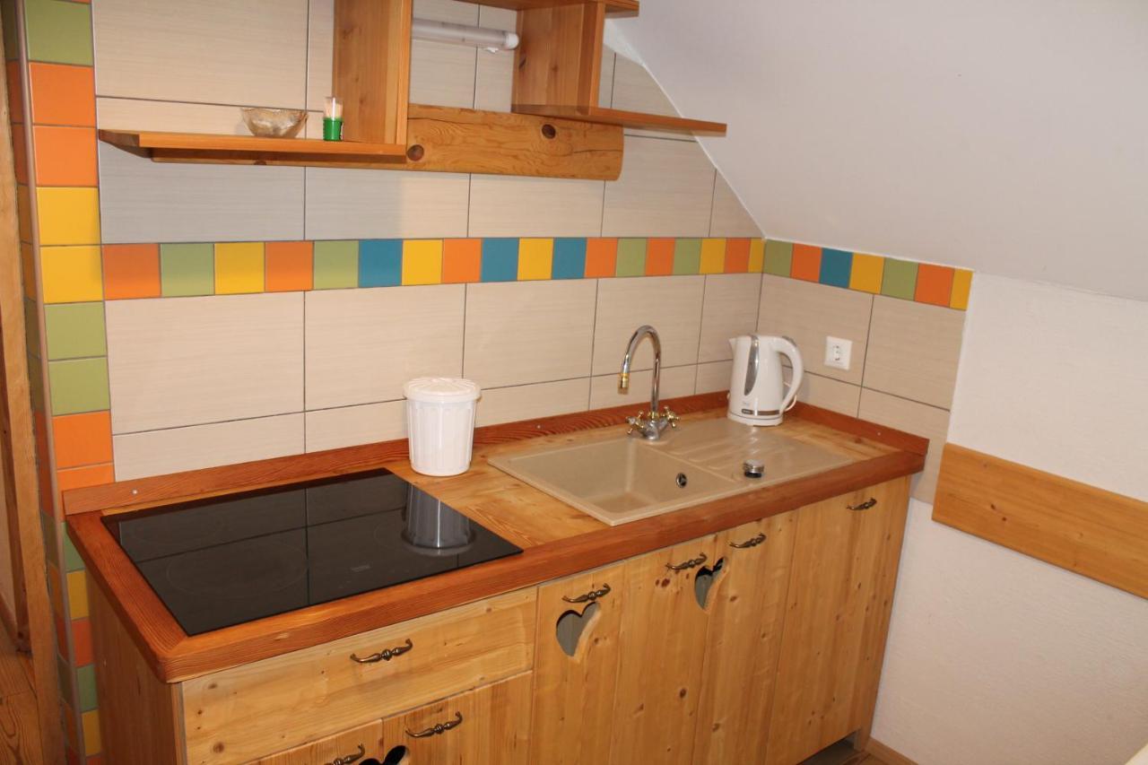 Apartments And Rooms Cerkovnik Бохин Екстериор снимка
